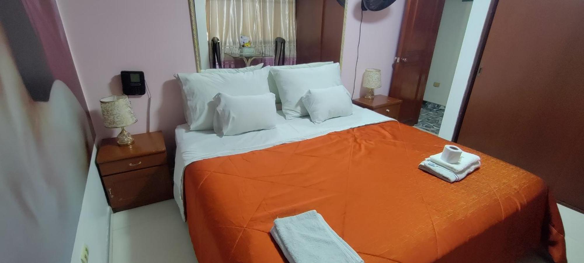 Vicky Hotel del amor