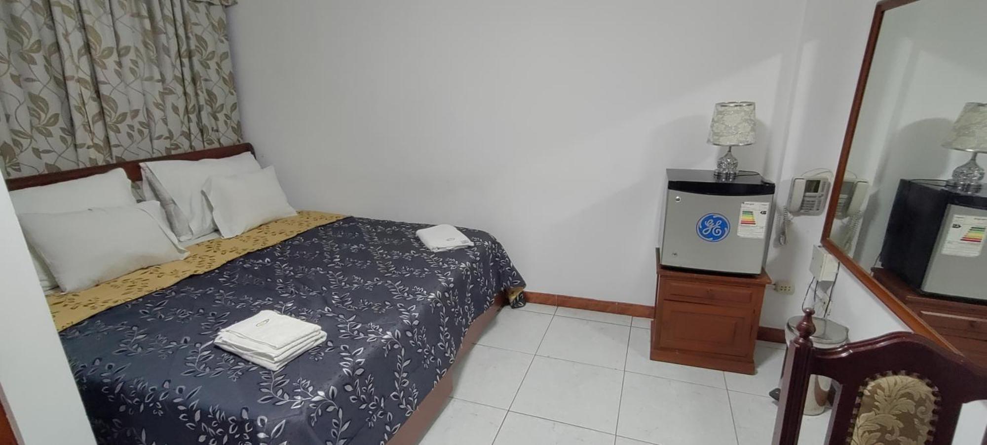 Vicky Hotel del amor *
